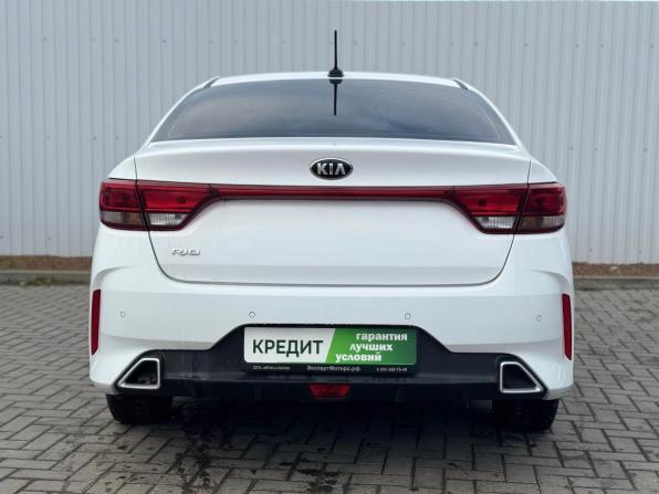 Kia Rio IV Рестайлинг с пробегом 2021 года, цена 1 775 000 рублей, 86400 км, седан, Автокод Объявления