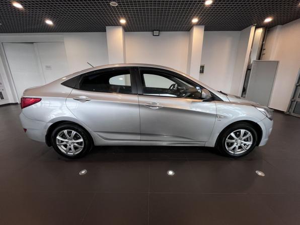 Hyundai Solaris I Рестайлинг с пробегом 2016 года, цена 1 075 000 рублей, 179468 км, седан, Автокод Объявления