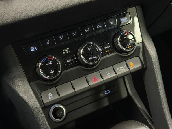 Skoda Karoq I с пробегом 2020 года, цена 2 222 000 рублей, 85081 км, внедорожник, Автокод Объявления