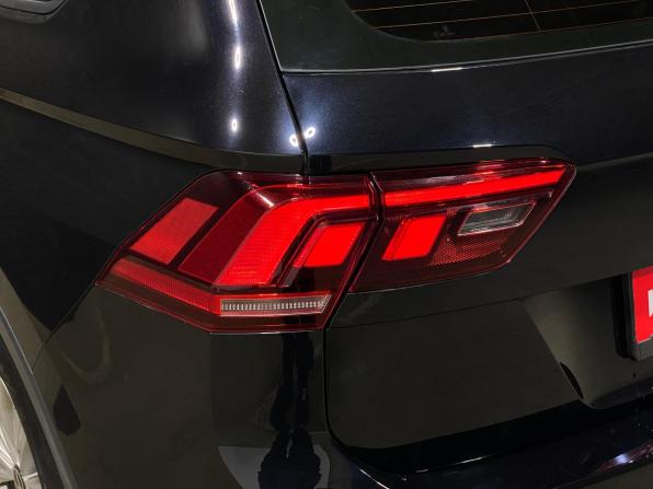 Volkswagen Tiguan II Рестайлинг с пробегом 2021 года, цена 2 549 000 рублей, 34590 км, внедорожник, Автокод Объявления