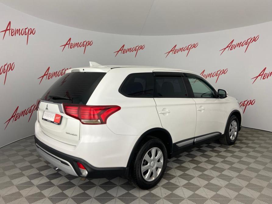Mitsubishi Outlander III Рестайлинг 3 Псков  - изображение 5