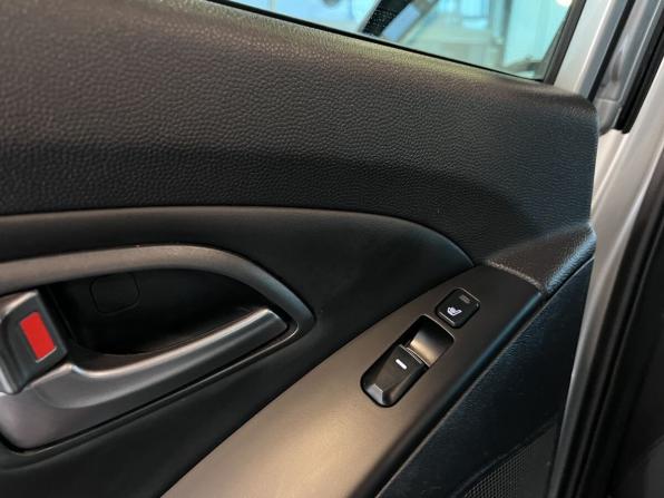 Hyundai ix35 I Рестайлинг с пробегом 2014 года, цена 1 500 000 рублей, 148999 км, внедорожник, Автокод Объявления