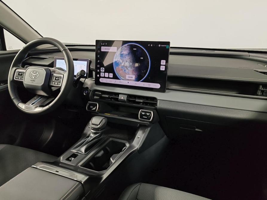 Toyota RAV4 VI (XA60) Курск  - изображение 11