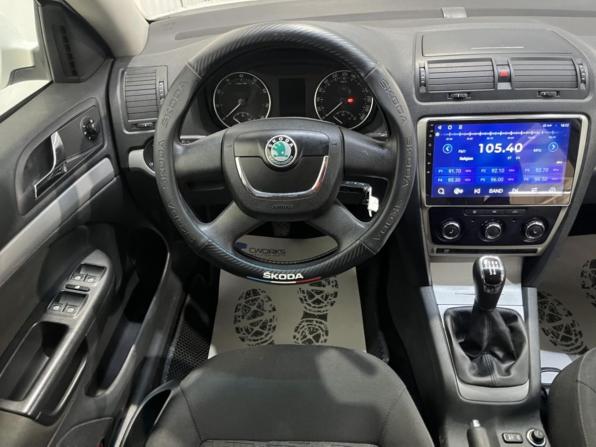 Skoda Octavia II (A5) Рестайлинг с пробегом 2012 года, цена 806 700 рублей, 183251 км, лифтбек, Автокод Объявления