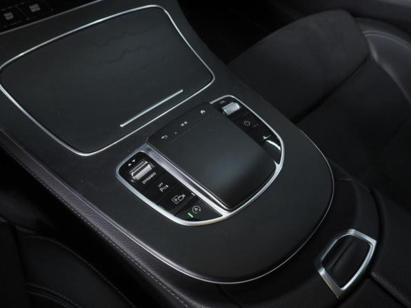 Mercedes-Benz E-Класс V (W213 S213 C238) Рестайлинг с пробегом 2021 года, цена 5 299 000 рублей, 53461 км, седан, Автокод Объявления