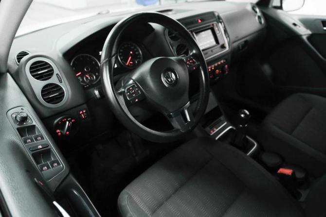 Volkswagen Tiguan I Рестайлинг с пробегом 2016 года, цена 1 130 000 рублей, 251419 км, внедорожник, Автокод Объявления