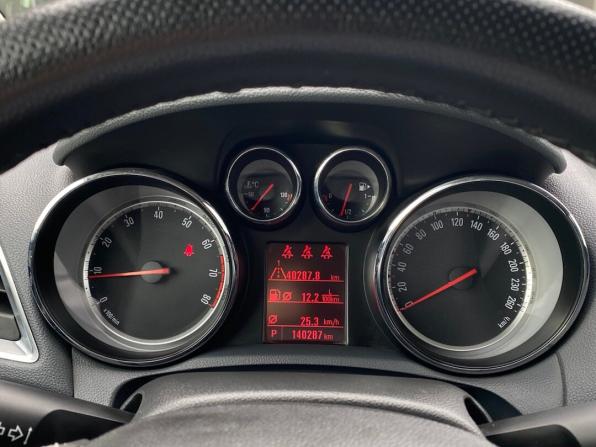 Opel Mokka I с пробегом 2013 года, цена 1 049 000 рублей, 140286 км, внедорожник, Автокод Объявления