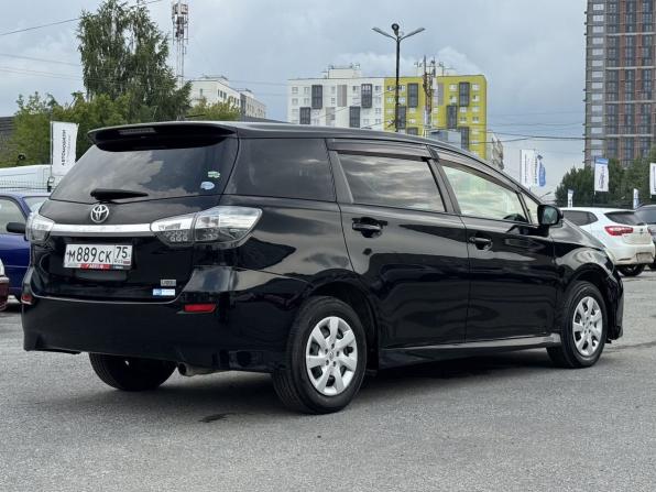 Toyota Wish II Рестайлинг с пробегом 2012 года, цена 1 159 000 рублей, 261257 км, минивэн, Автокод Объявления