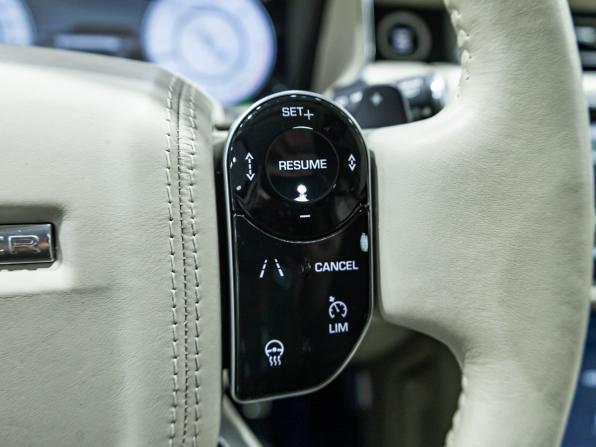 Land Rover Range Rover IV Рестайлинг с пробегом 2019 года, цена 5 490 000 рублей, 124939 км, внедорожник, Автокод Объявления