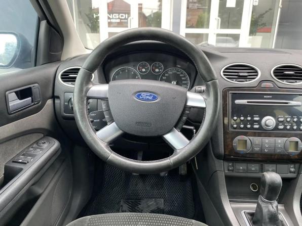 Ford Focus II с пробегом 2006 года, цена 375 000 рублей, 295000 км, седан, Автокод Объявления