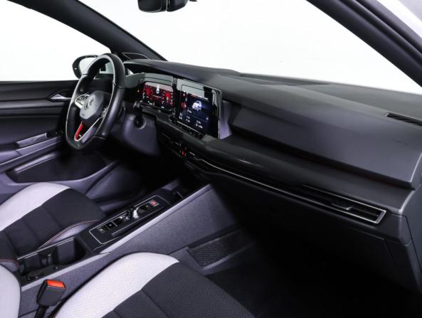 Volkswagen Golf GTI VIII с пробегом 2021 года, цена 3 798 000 рублей, 67319 км, хэтчбек, Автокод Объявления