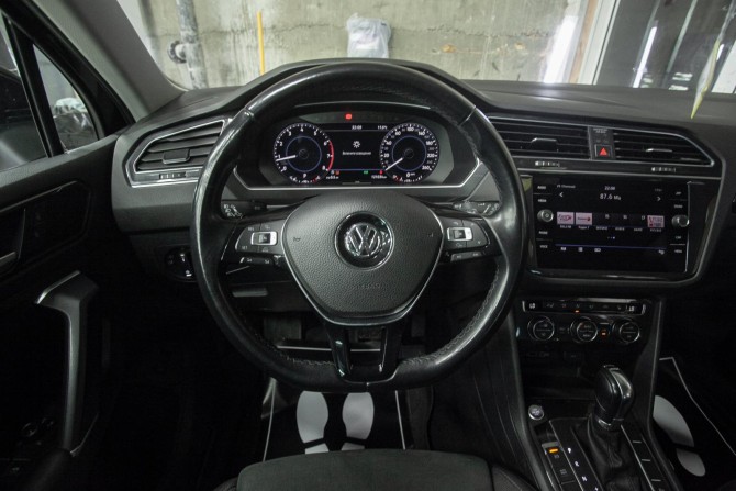 Volkswagen Tiguan II с пробегом 2018 года, цена 2 248 000 рублей, 121100 км, внедорожник, Автокод Объявления