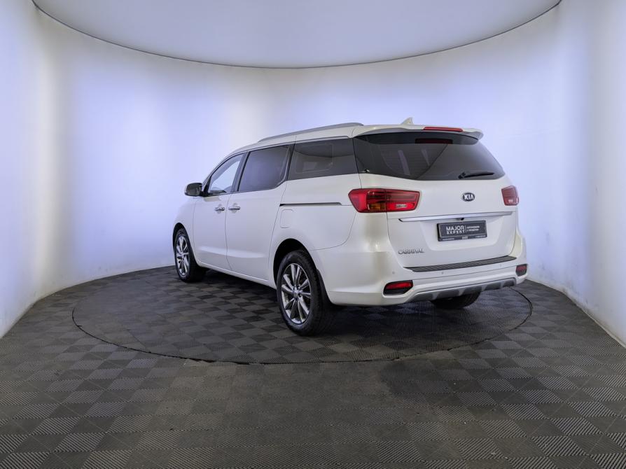 Kia Carnival III Москва  - изображение 7