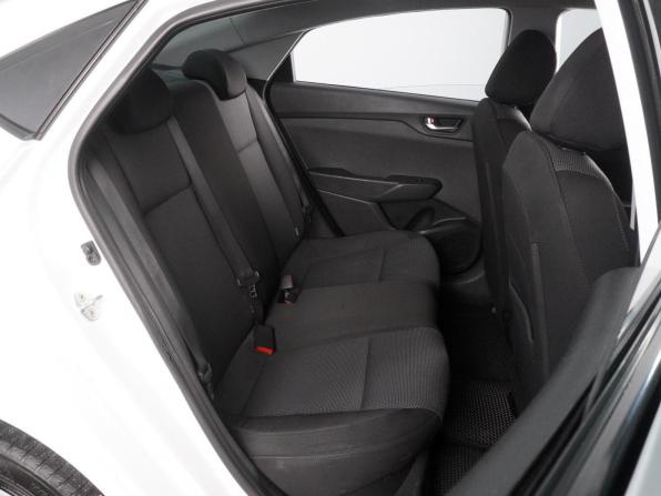 Hyundai Solaris II Рестайлинг с пробегом 2021 года, цена 1 559 000 рублей, 117731 км, седан, Автокод Объявления