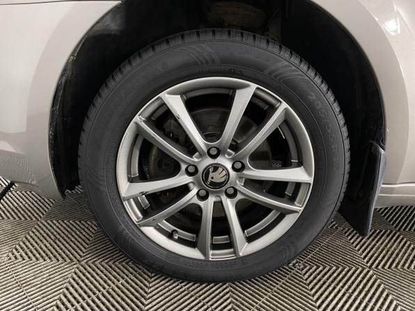 Skoda Octavia III (A7) с пробегом 2016 года, цена 1 195 000 рублей, 251522 км, лифтбек, Автокод Объявления