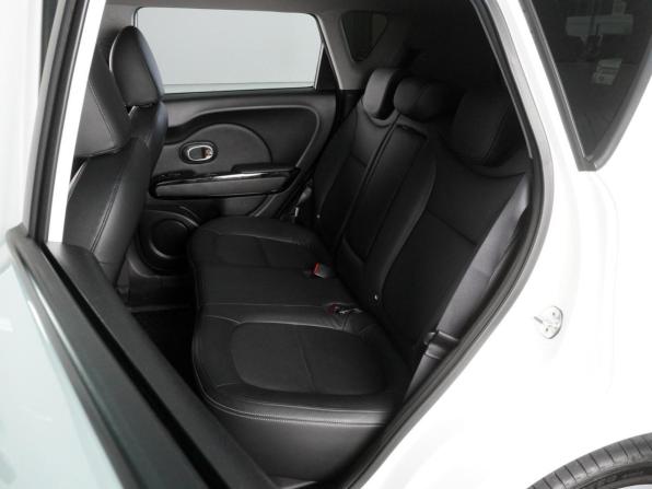 Kia Soul II Рестайлинг с пробегом 2017 года, цена 1 888 000 рублей, 48695 км, хэтчбек, Автокод Объявления