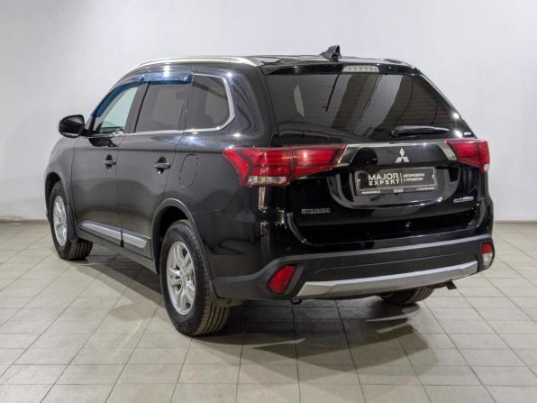 Mitsubishi Outlander III Рестайлинг 2 с пробегом 2017 года, цена 1 870 000 рублей, 120435 км, внедорожник, Автокод Объявления