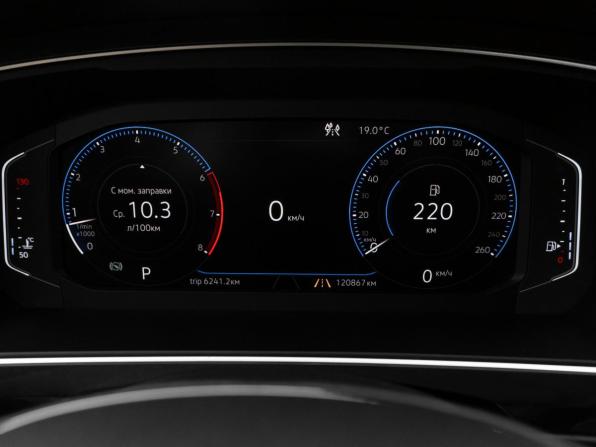Volkswagen Tiguan II с пробегом 2019 года, цена 2 490 000 рублей, 120864 км, внедорожник, Автокод Объявления