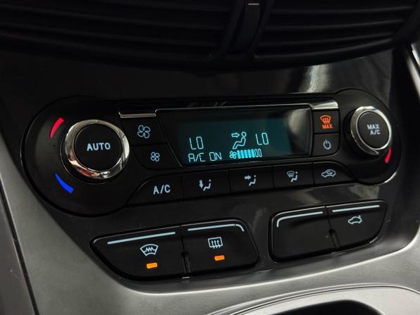 Ford Kuga II с пробегом 2016 года, цена 1 399 000 рублей, 136073 км, внедорожник, Автокод Объявления