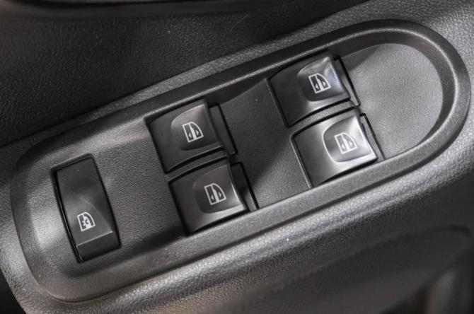 Nissan Terrano III (D10) с пробегом 2018 года, цена 1 499 000 рублей, 146000 км, внедорожник, Автокод Объявления