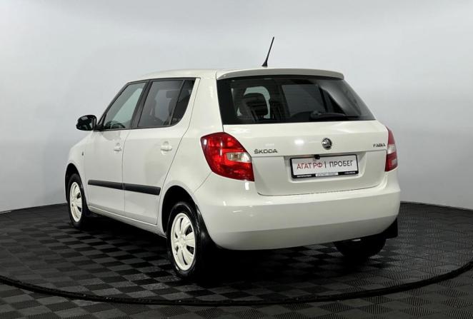 Skoda Fabia II Рестайлинг с пробегом 2013 года, цена 675 000 рублей, 173540 км, хэтчбек, Автокод Объявления