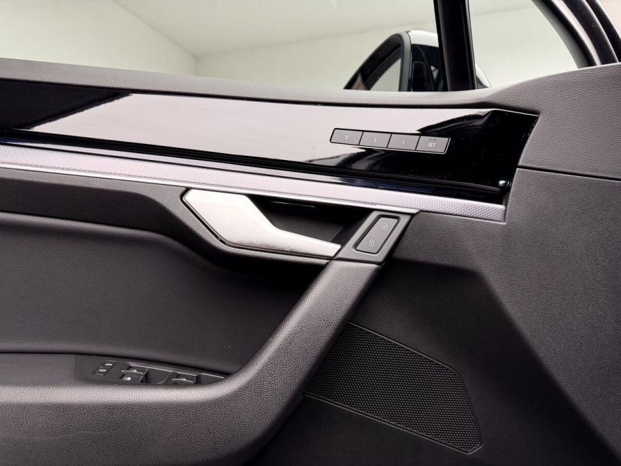 Volkswagen Touareg III Москва  - изображение 17