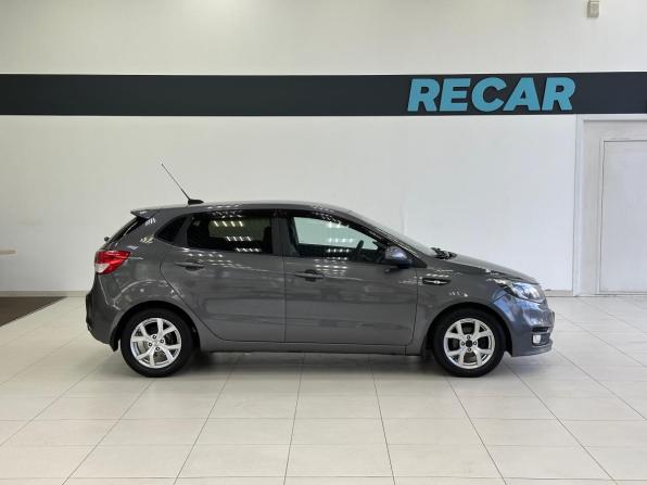 Kia Rio III Рестайлинг с пробегом 2017 года, цена 1 120 000 рублей, 84643 км, хэтчбек, Автокод Объявления