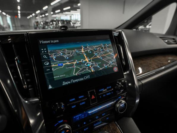 Toyota Alphard III Рестайлинг с пробегом 2021 года, цена 6 200 000 рублей, 122228 км, минивэн, Автокод Объявления