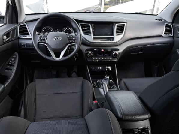 Hyundai Tucson III с пробегом 2018 года, цена 1 755 000 рублей, 245266 км, внедорожник, Автокод Объявления