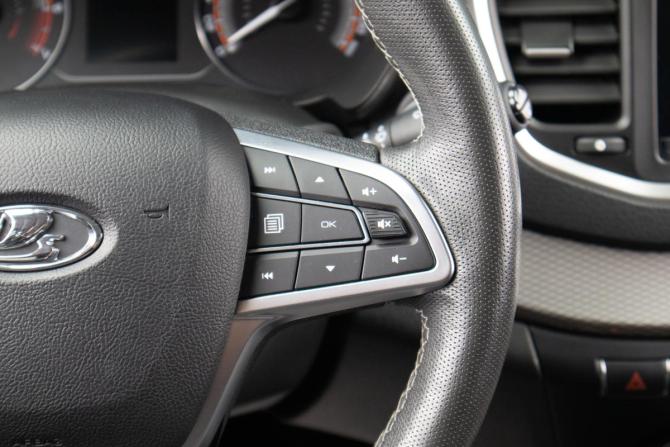 Lada (ВАЗ) Vesta I с пробегом 2023 года, цена 1 299 000 рублей, 50224 км, седан, Автокод Объявления