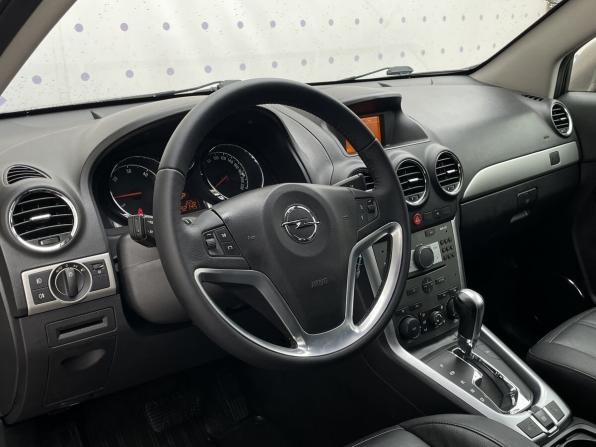 Opel Antara I Рестайлинг с пробегом 2014 года, цена 1 370 000 рублей, 132143 км, внедорожник, Автокод Объявления