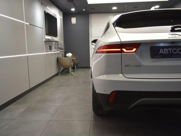 Jaguar E-Pace I с пробегом 2019 года, цена 2 780 000 рублей, 76616 км, внедорожник, Автокод Объявления