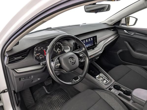 Skoda Octavia IV (A8) с пробегом 2021 года, цена 1 450 000 рублей, 351430 км, лифтбек, Автокод Объявления