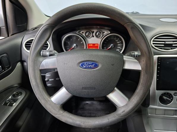 Ford Focus II Рестайлинг с пробегом 2011 года, цена 580 000 рублей, 251401 км, седан, Автокод Объявления