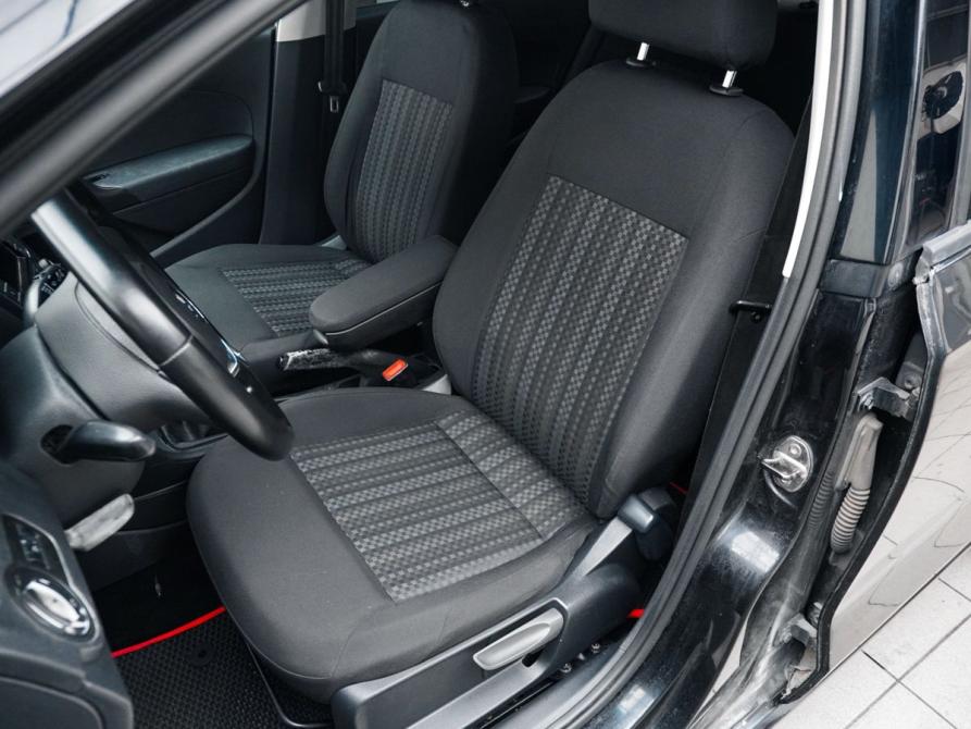 Volkswagen Polo V Рестайлинг Ростов-на-Дону  - изображение 9