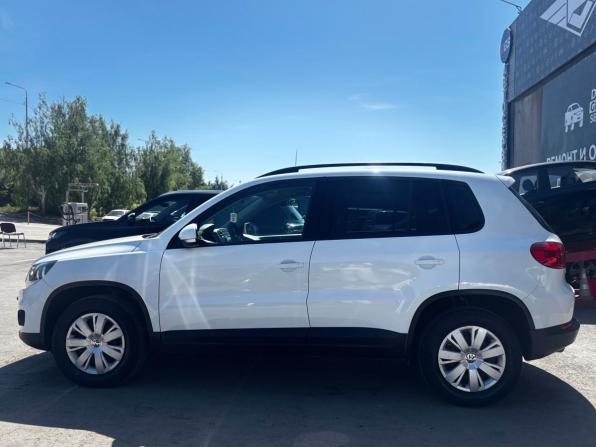 Volkswagen Tiguan I Рестайлинг с пробегом 2014 года, цена 1 300 000 рублей, 218075 км, внедорожник, Автокод Объявления