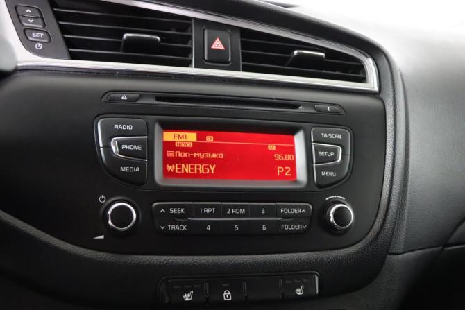 Kia Ceed II Рестайлинг с пробегом 2016 года, цена 1 189 990 рублей, 123124 км, хэтчбек, Автокод Объявления
