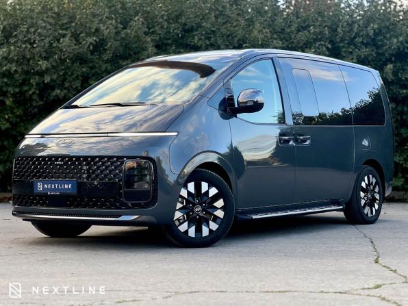 Hyundai Staria I с пробегом 2024 года, цена 8 490 000 рублей, 6430 км, минивэн, Автокод Объявления