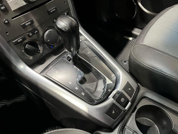 Opel Antara I Рестайлинг с пробегом 2013 года, цена 990 000 рублей, 129750 км, внедорожник, Автокод Объявления