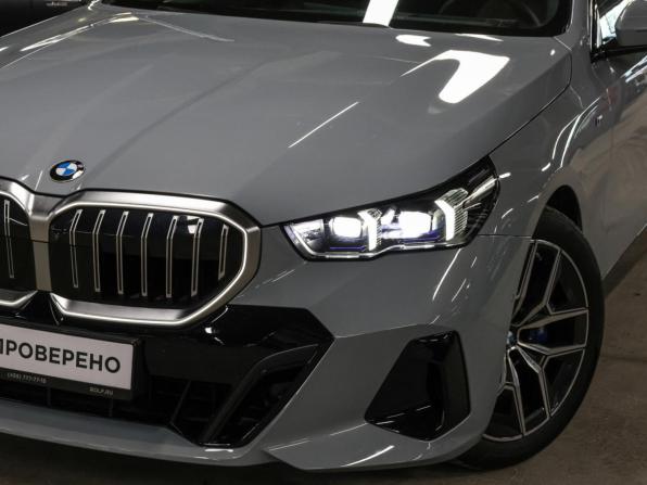 BMW 5 серии VIII (G60/G61/G68) с пробегом 2024 года, цена 7 600 000 рублей, 5459 км, седан, Автокод Объявления