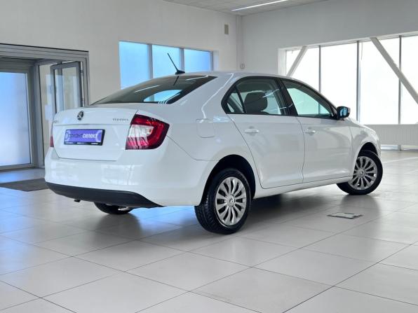 Skoda Rapid I Рестайлинг с пробегом 2019 года, цена 1 399 000 рублей, 87997 км, лифтбек, Автокод Объявления
