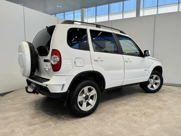 Chevrolet Niva I Рестайлинг с пробегом 2018 года, цена 750 000 рублей, 177248 км, внедорожник, Автокод Объявления
