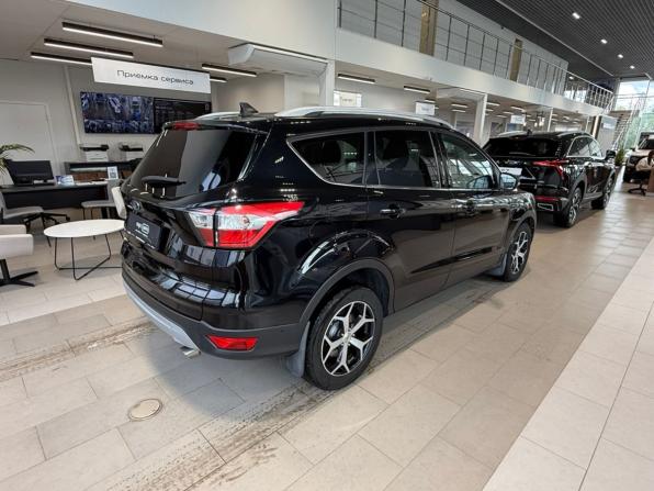 Ford Kuga II Рестайлинг с пробегом 2017 года, цена 1 560 000 рублей, 190440 км, внедорожник, Автокод Объявления