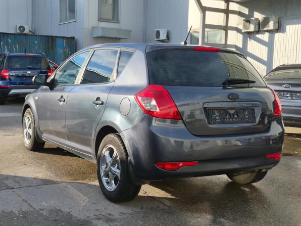 Kia Ceed I Рестайлинг с пробегом 2010 года, цена 509 000 рублей, 215379 км, хэтчбек, Автокод Объявления