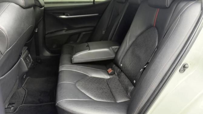 Toyota Camry VIII (XV70) Рестайлинг с пробегом 2021 года, цена 3 050 000 рублей, 114809 км, седан, Автокод Объявления