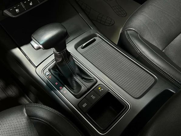Kia Sorento III Prime Рестайлинг с пробегом 2017 года, цена 2 790 000 рублей, 123471 км, внедорожник, Автокод Объявления