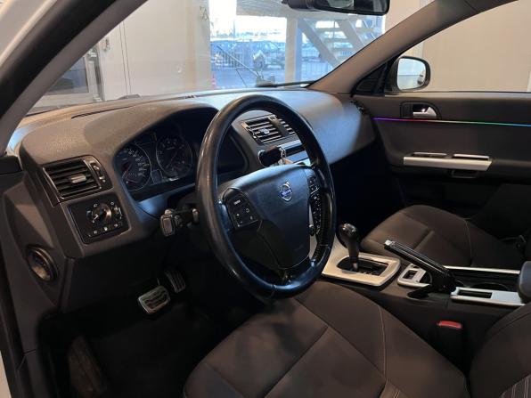 Volvo S40 II Рестайлинг с пробегом 2011 года, цена 468 000 рублей, 300647 км, седан, Автокод Объявления