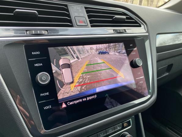 Volkswagen Tiguan II с пробегом 2019 года, цена 2 369 000 рублей, 99517 км, внедорожник, Автокод Объявления