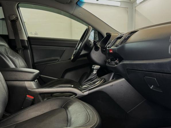 Kia Sportage III с пробегом 2011 года, цена 1 195 000 рублей, 301235 км, внедорожник, Автокод Объявления