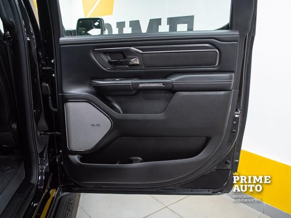Ram 1500 V Рестайлинг с пробегом 2025 года, цена 9 299 000 рублей, 24 км, offers.body_type.unknown, Автокод Объявления